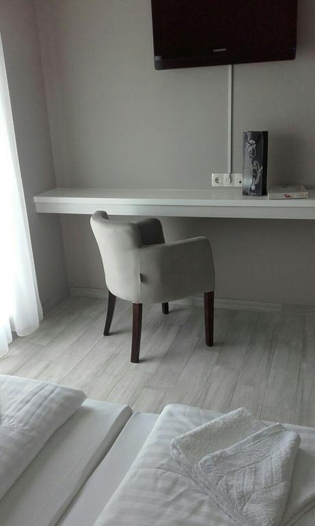 Sun Apartments Мостар Екстериор снимка
