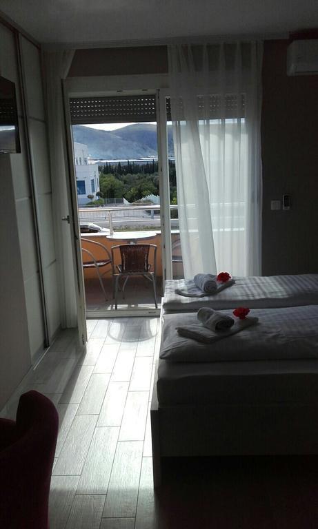 Sun Apartments Мостар Екстериор снимка