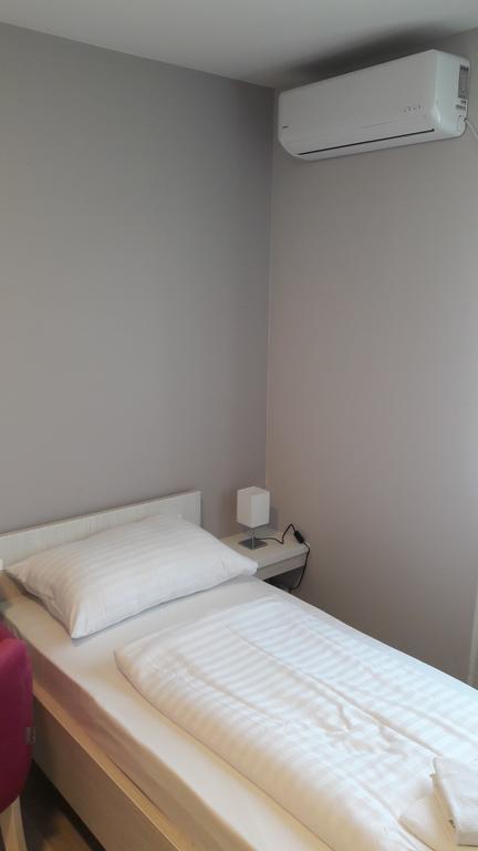 Sun Apartments Мостар Екстериор снимка