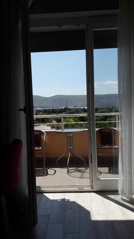 Sun Apartments Мостар Екстериор снимка