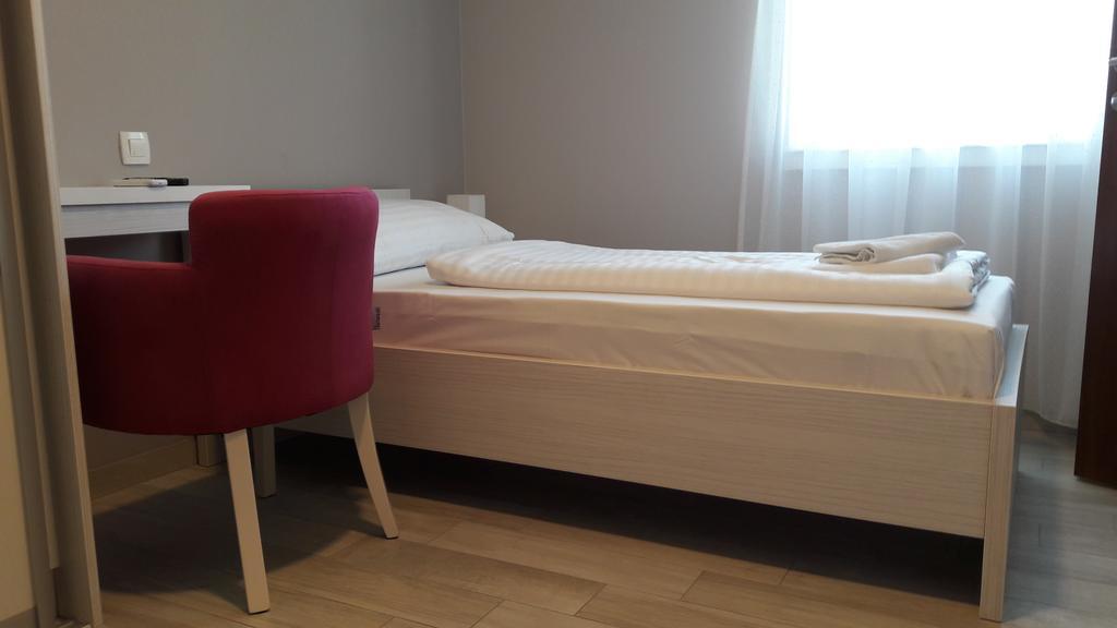 Sun Apartments Мостар Екстериор снимка