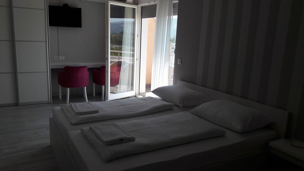Sun Apartments Мостар Екстериор снимка