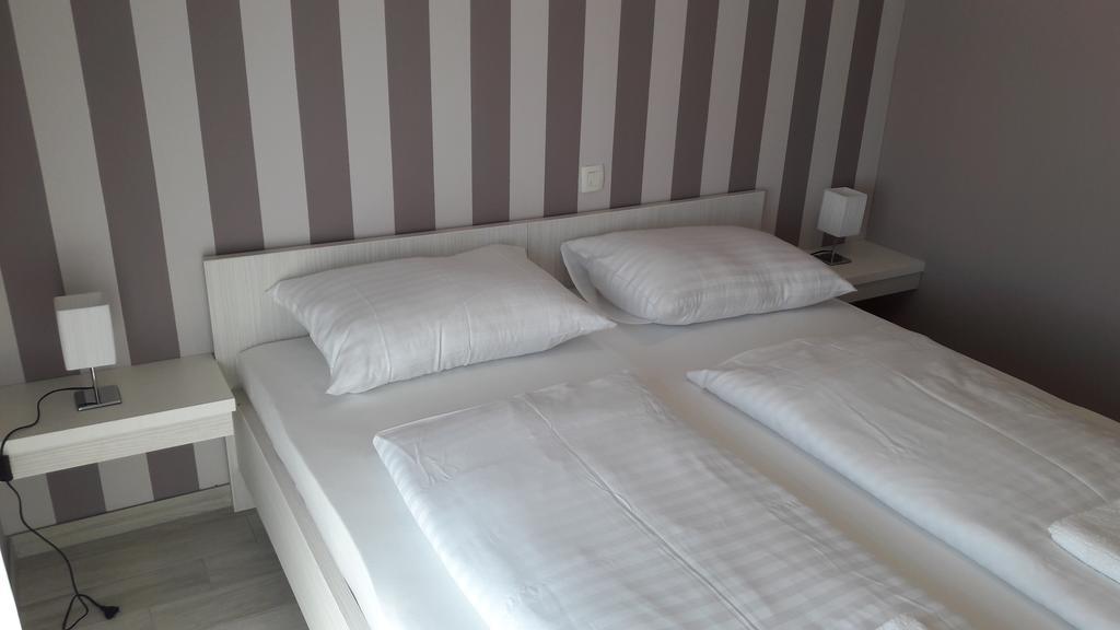 Sun Apartments Мостар Екстериор снимка