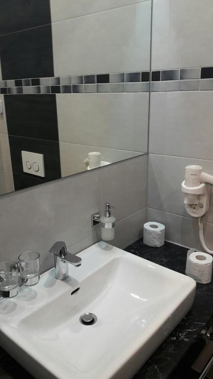 Sun Apartments Мостар Екстериор снимка