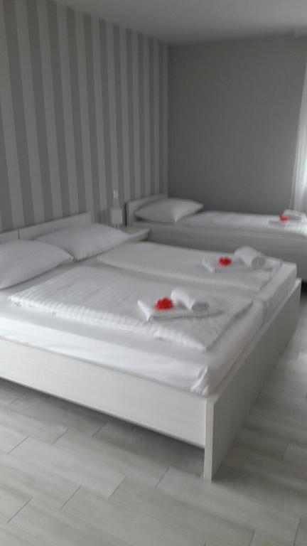 Sun Apartments Мостар Екстериор снимка